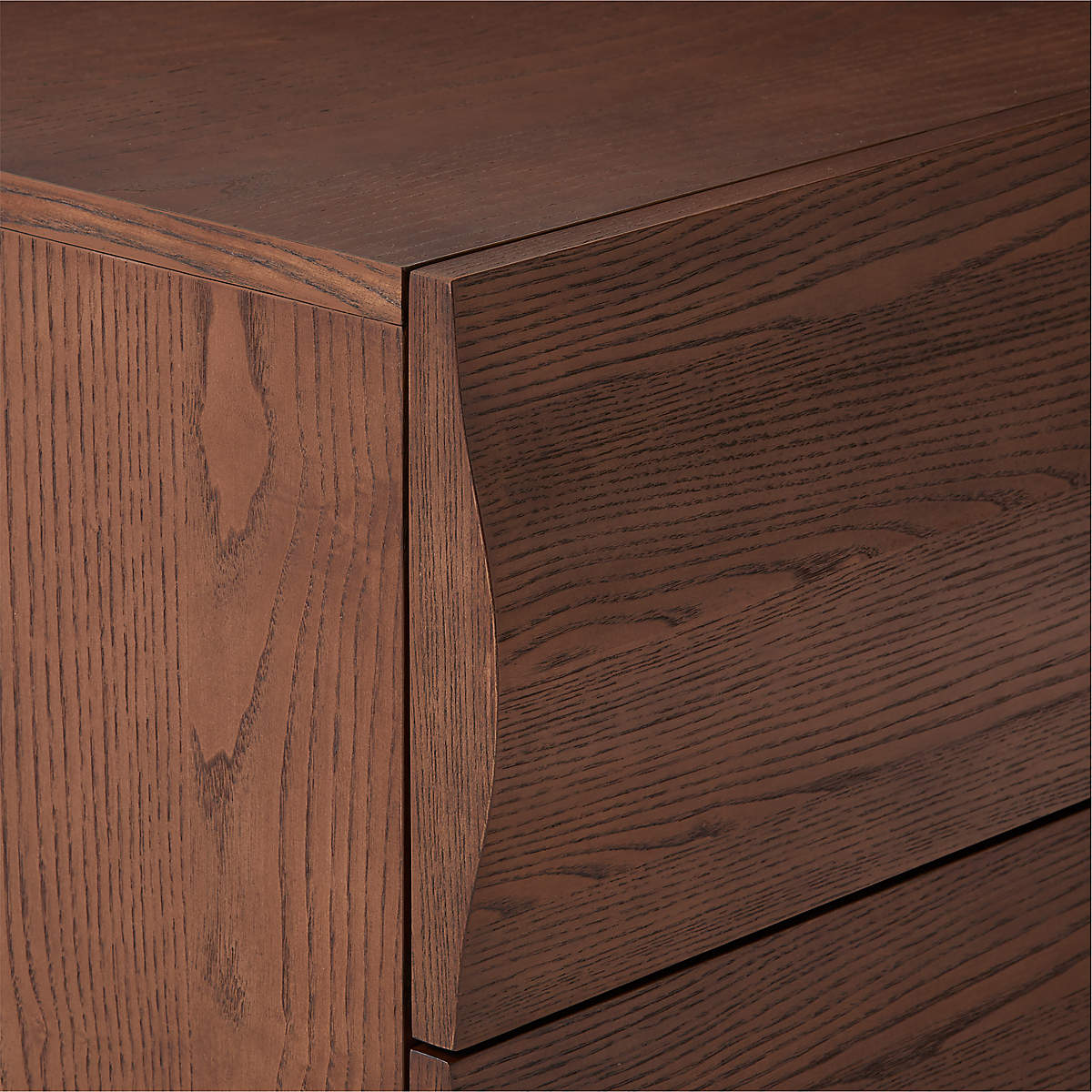 Cantar Nightstand by Jannis Ellenberger