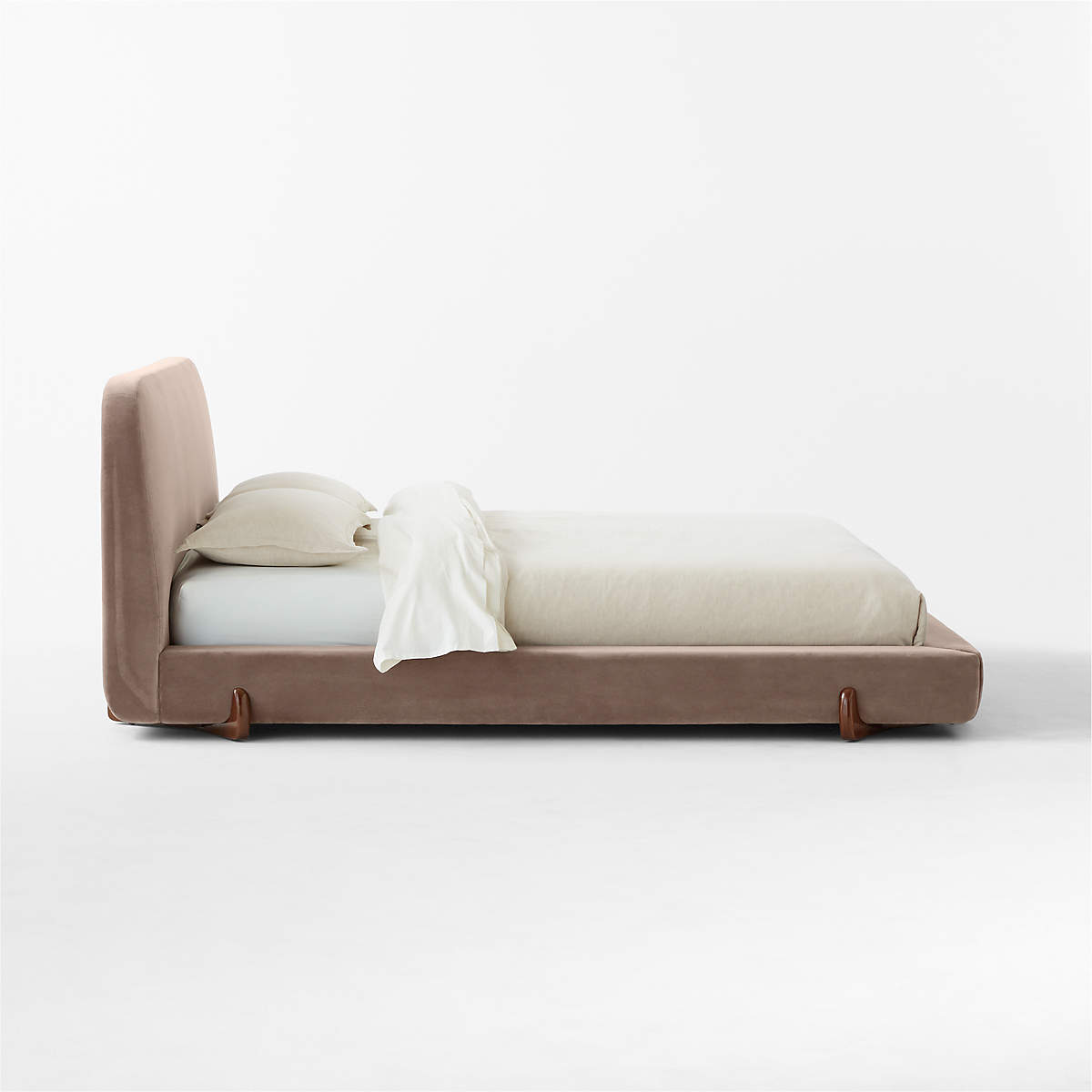 Stivale King Bed by Jannis Ellenberger