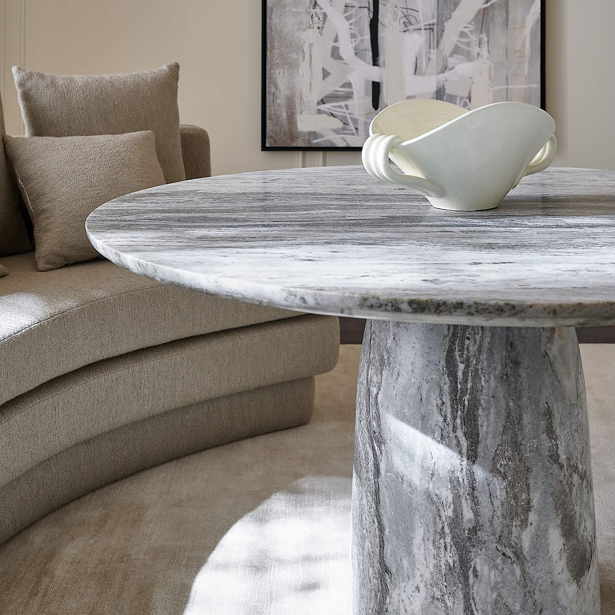 Babylon Marble Round Dining Table by Mermelada Estudio