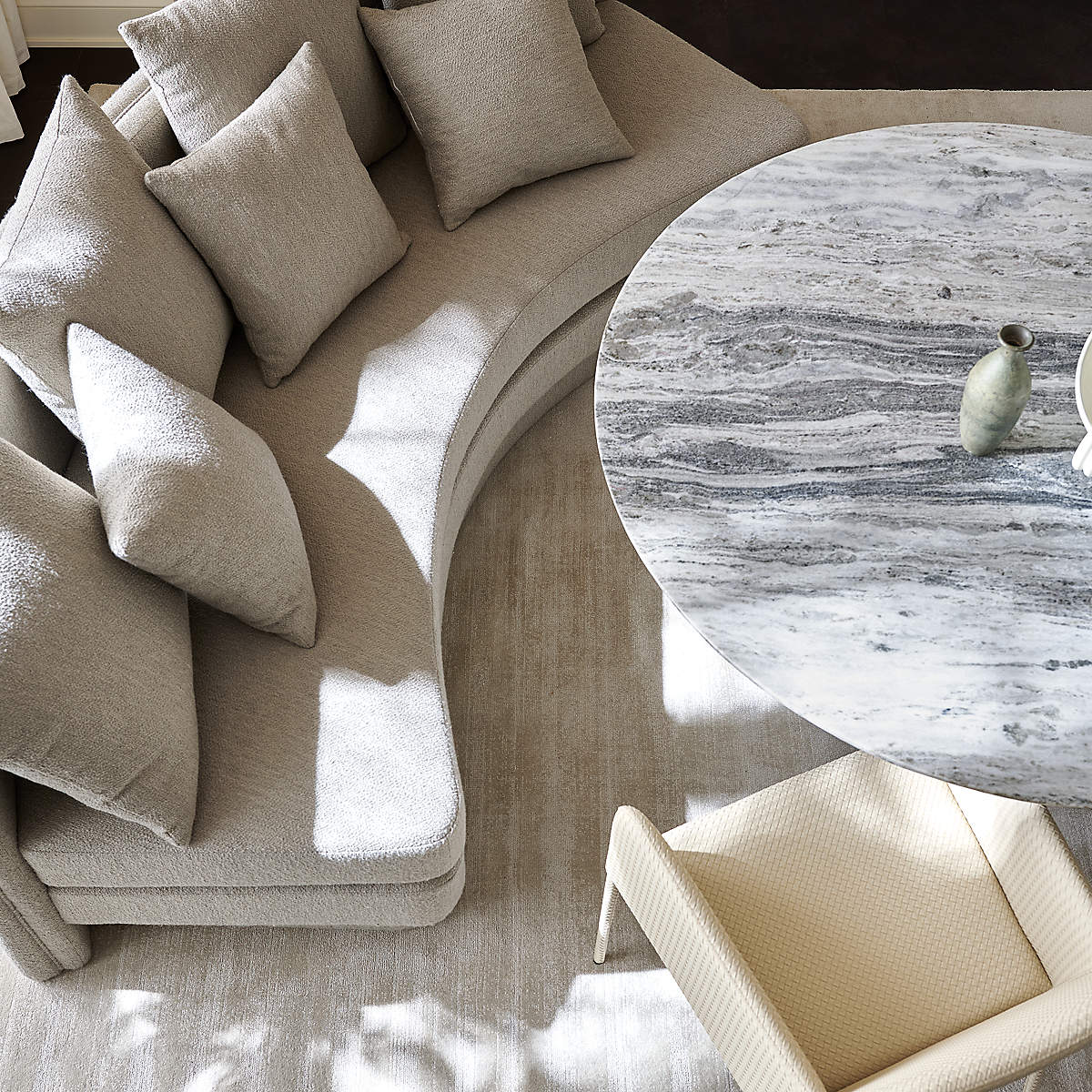 Babylon Marble Round Dining Table by Mermelada Estudio