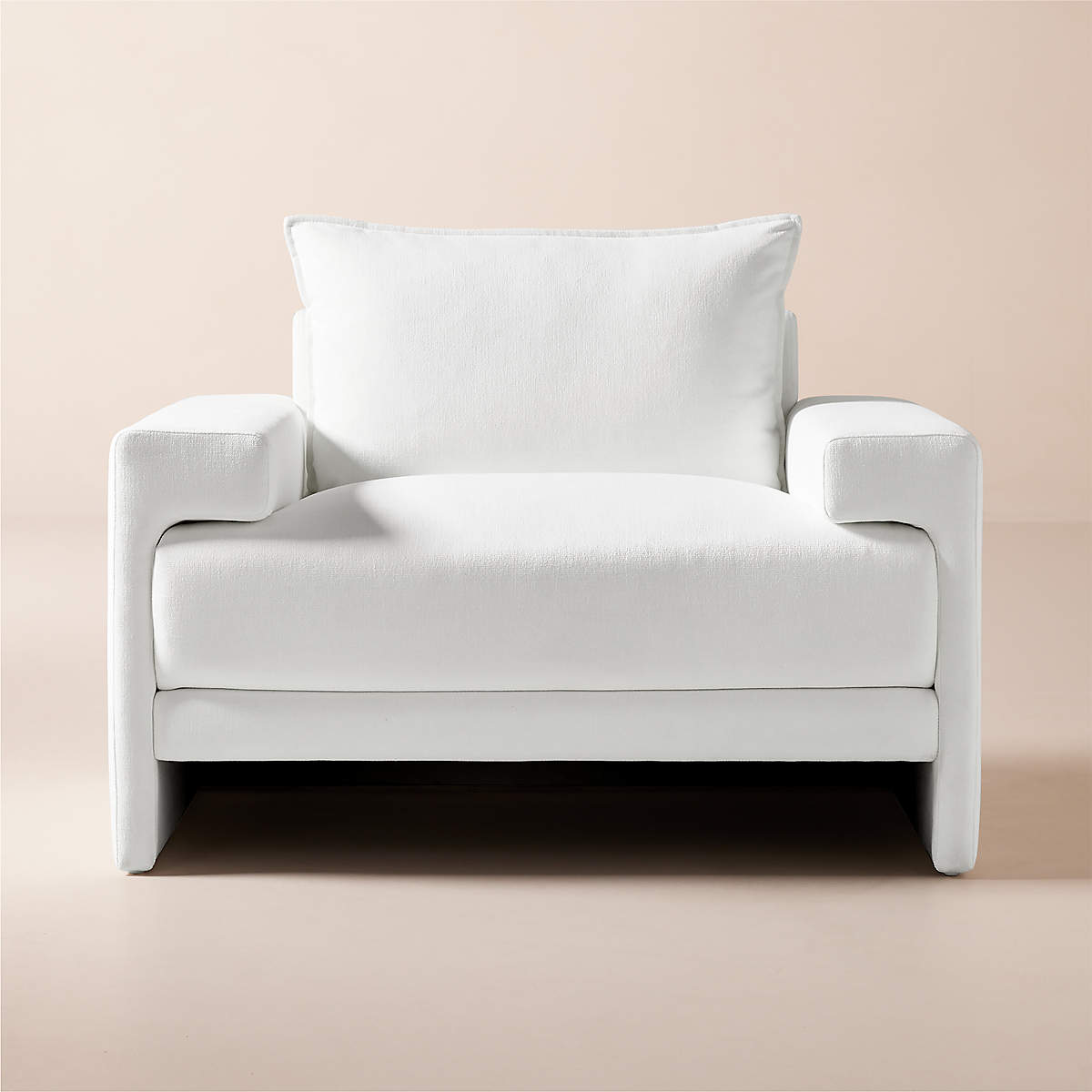 Camden Lounge Chair by Mermelada Estudio