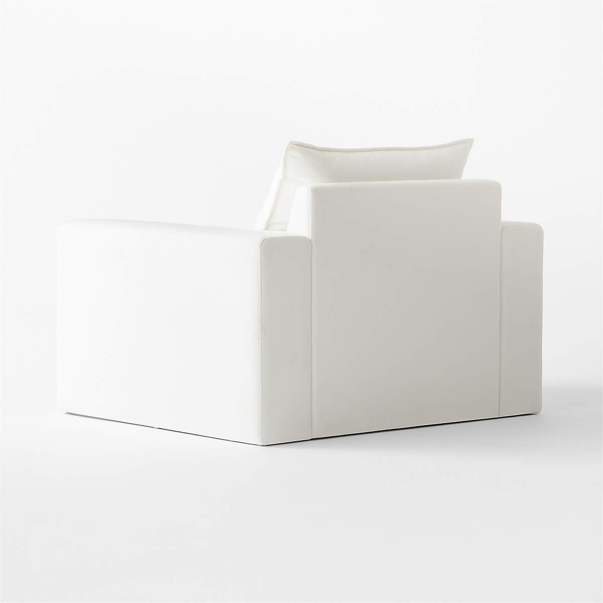 Camden Lounge Chair by Mermelada Estudio