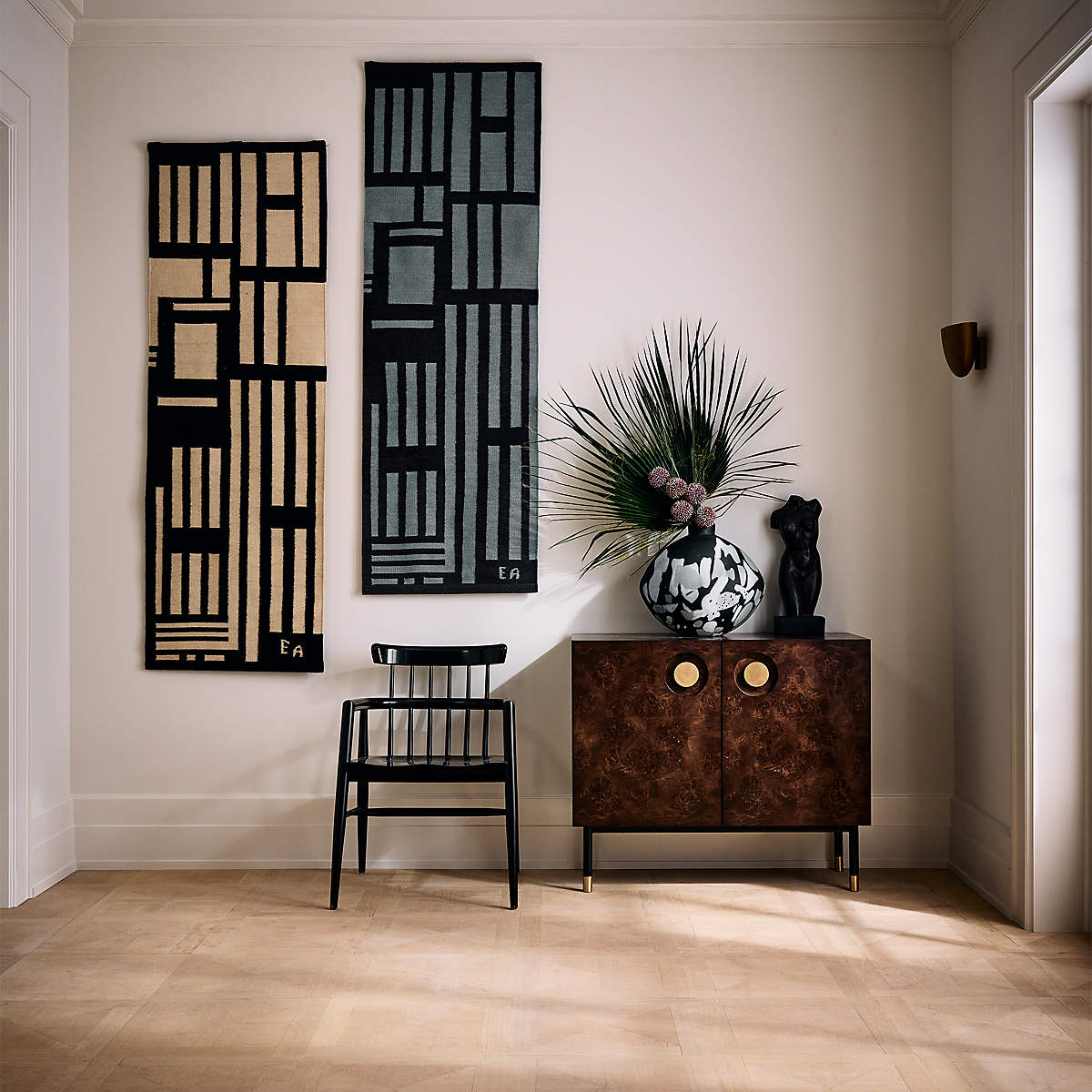 Camelon Entryway Table by Mermelada Estudio