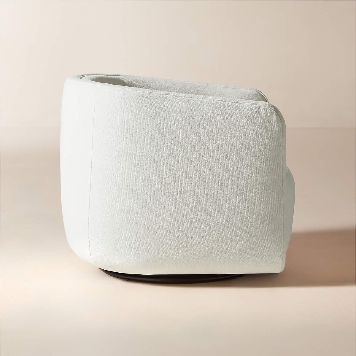 Sai Accent Chair by Mermelada Estudio