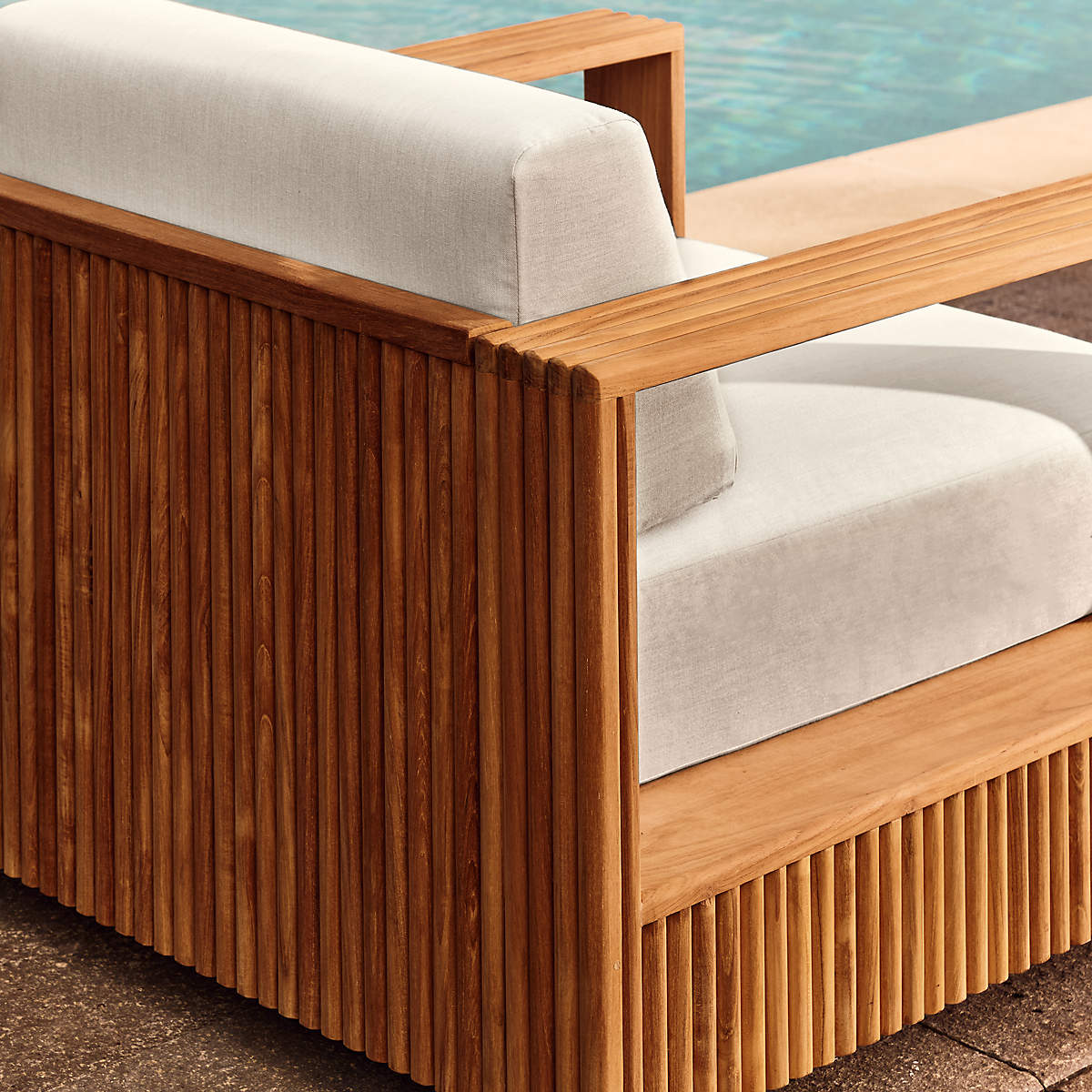 Topia Teak Outdoor Swivel Chair by Mermelada Estudio