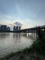 东方红桥头冬泳基地