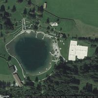 Bathing lake going, north bay