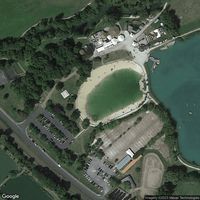 Baignade Pres Des Roches