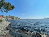 Kragerø - rocky entrance by sea pool