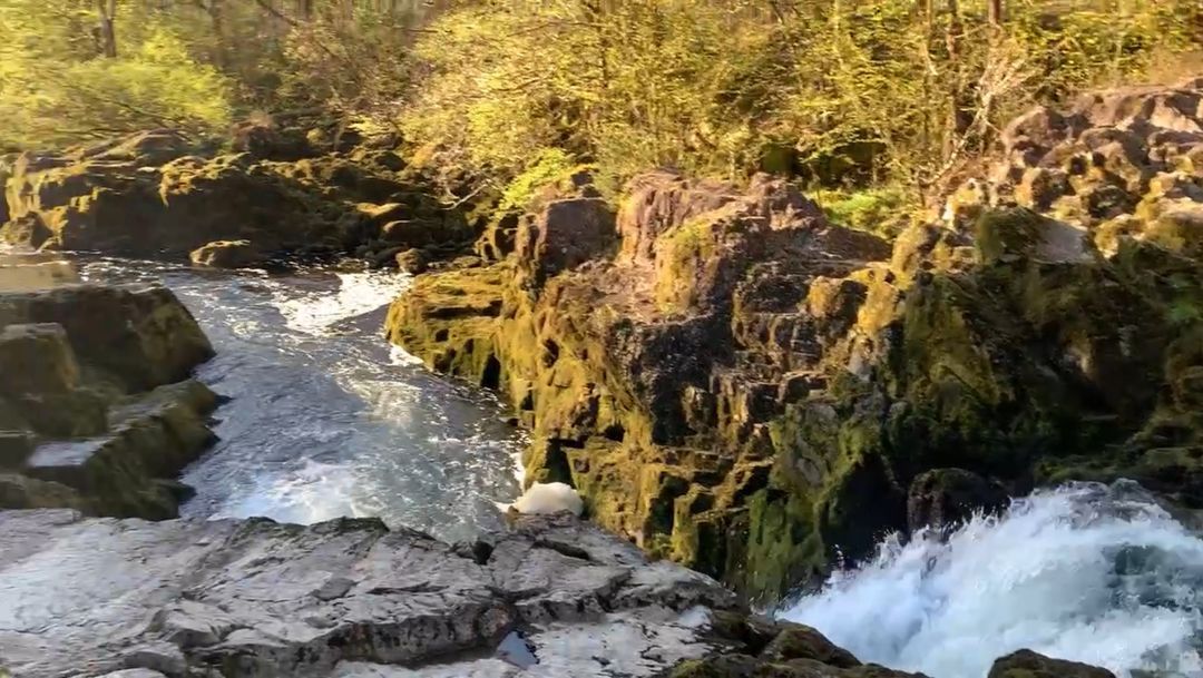 Enter the water on the left of this photo - be careful 