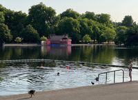 Photo 3 of Serpentine Lake, Hyde Park
