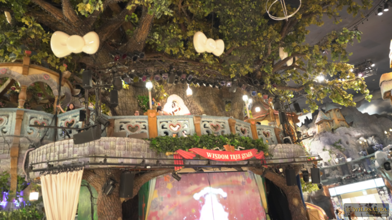 Hello Kitty Tree Stage