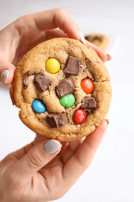 M&M Chocolate Chip Mediana