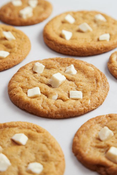 White Chocolate Chip Cookie Mediana 
