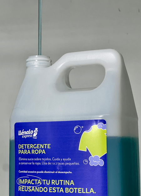 Retornable Detergente para Ropa (Galón/3.78L)