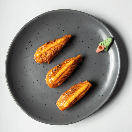 Niguiri de atún flameado