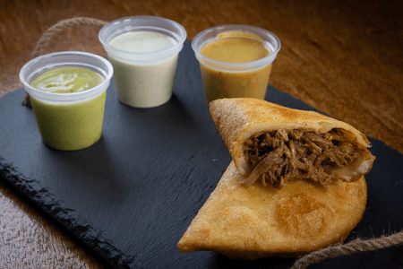 Empanada De Mechada