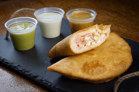 Empanada Jamón Y Queso