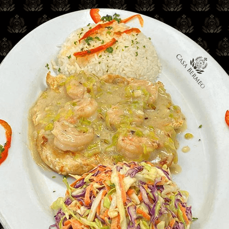 Pechuga de Pollo con Camarones