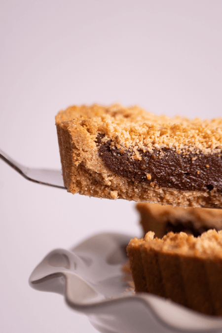 Slice de Cookie Crumble Chocolate Pie