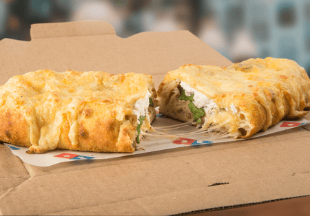 Cheesy Bread relleno de queso de cabra y espinaca