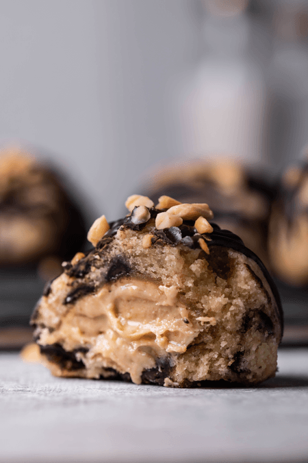 Creamy Peanut Chocolate Chip MOREkie