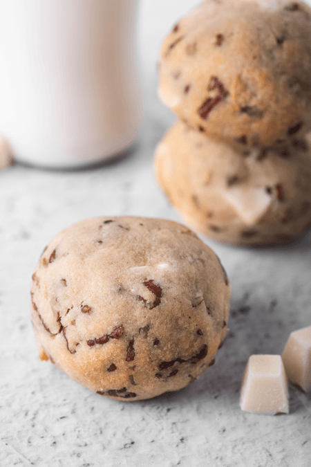 White Chocolate Pecan MOREkie