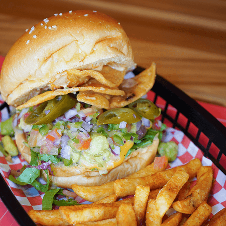 MEXICAN BURGER + PAPAS FRITAS