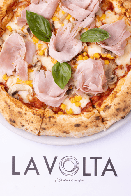 PIZZA LA DE JAMÓN GRAN BISCOTTI, MAÍZ Y HONGOS