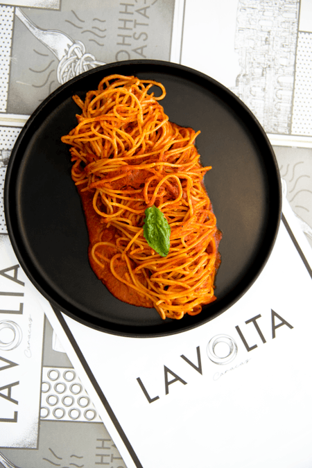 SPAGHETTI CON SALSA NAPOLE