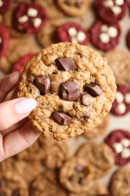 CHEWY OATMEAL CHOCOLATE CHIP 
