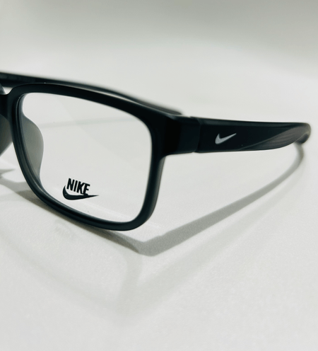 MONTURA CORERECTIVA NIKE NEGRA MATE