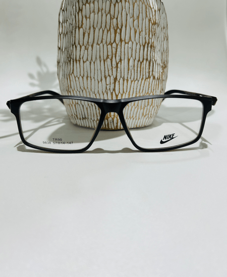 MONTURA CORRECTIVA NIKE MARRON MATE