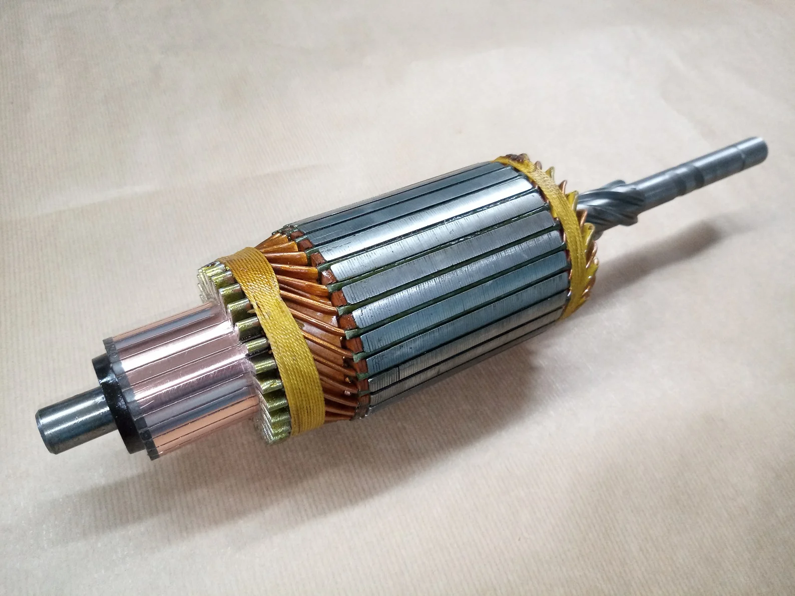 Wirnik DENSO/CASE 0282001260 12V 396,00mm