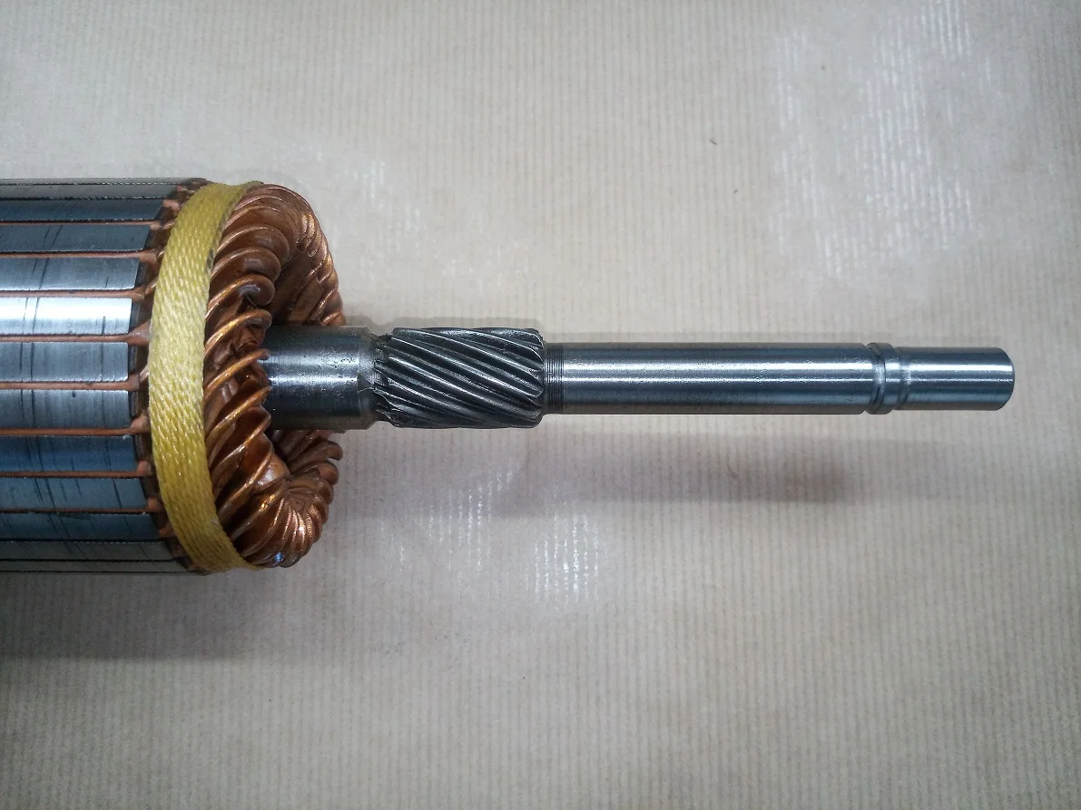 Zdjęcie 2 · Wirnik MAGNETI MARELLI 24V 317,00MM krótki wieloklin.