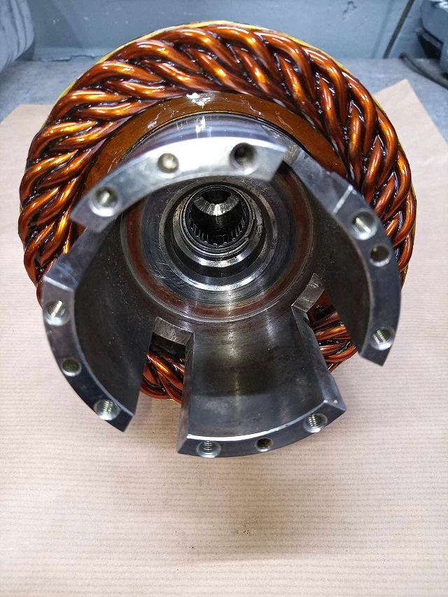 Zdjęcie 4 · Wirnik BOSCH 1004007014 24V 18kW