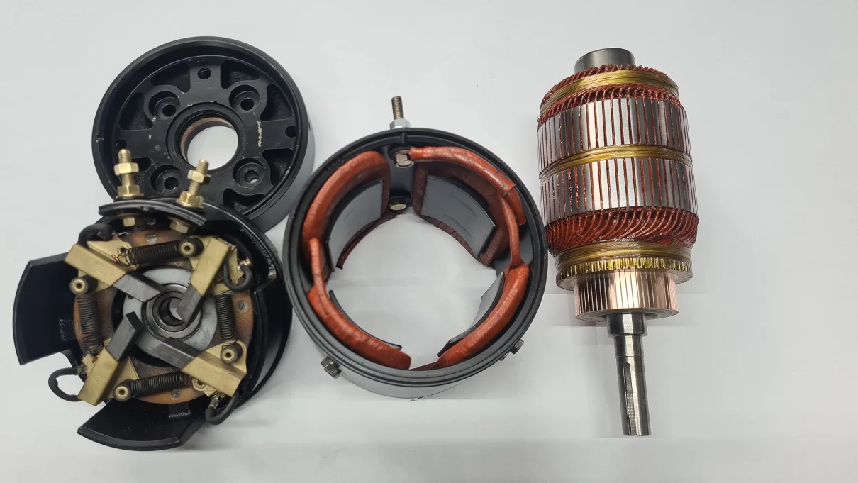 Zdjęcie 2 · Silnik D.C Celma KJ94439 36V 1.57kW
