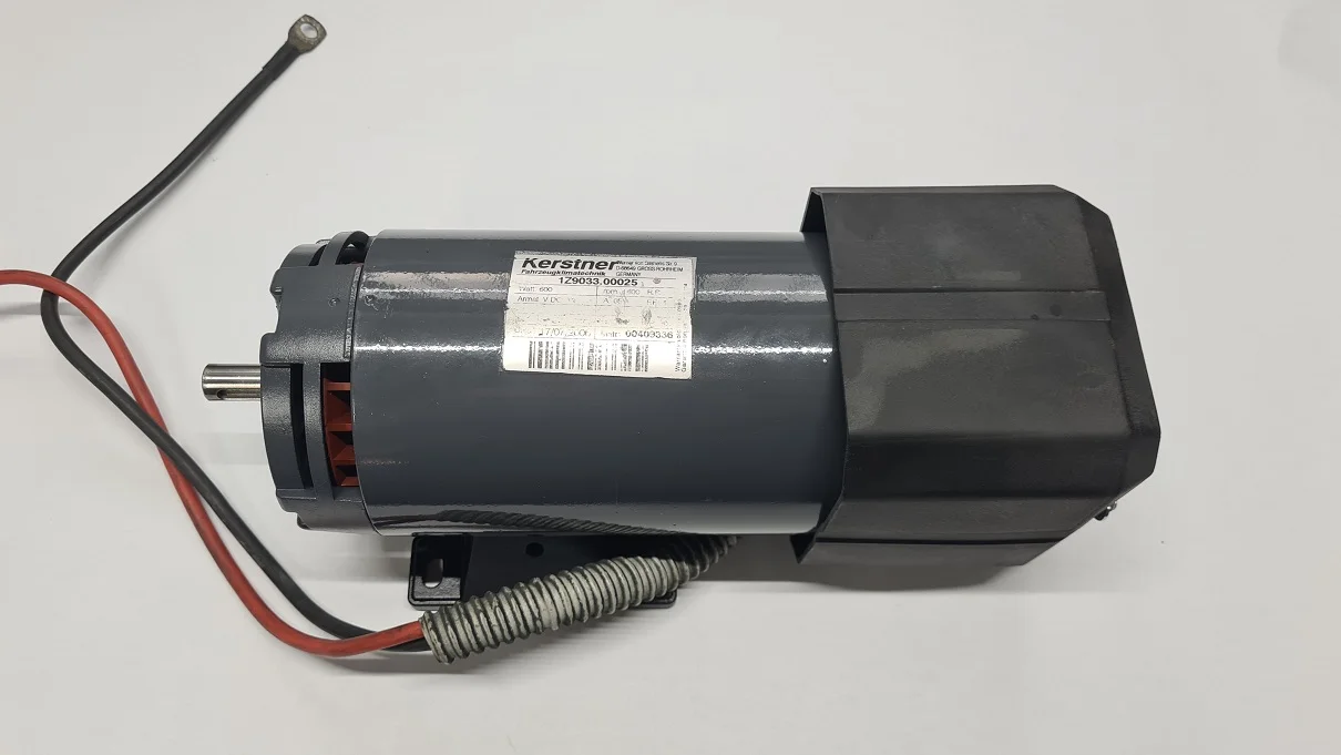 Silnik D.C Kerstner 1Z9033-0025 12V 0,6kW