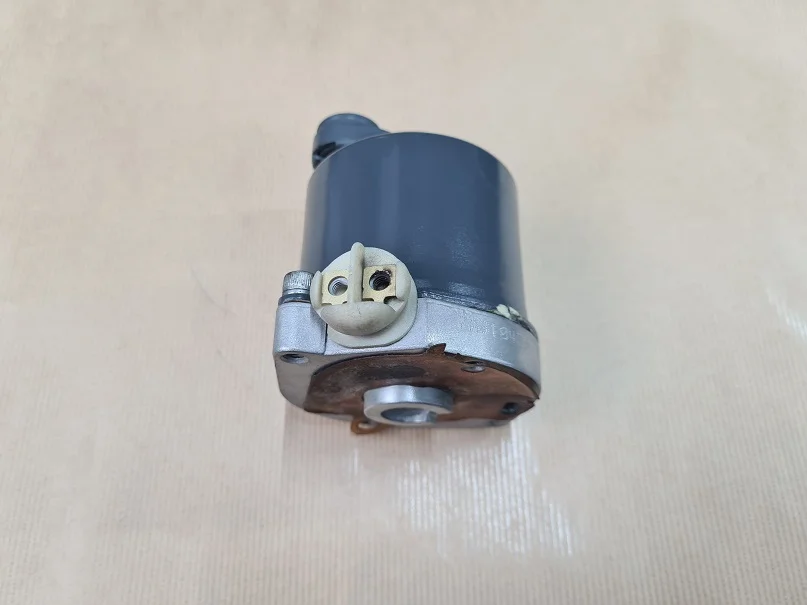 Silnik D.C Mitsubishi ABS 12V