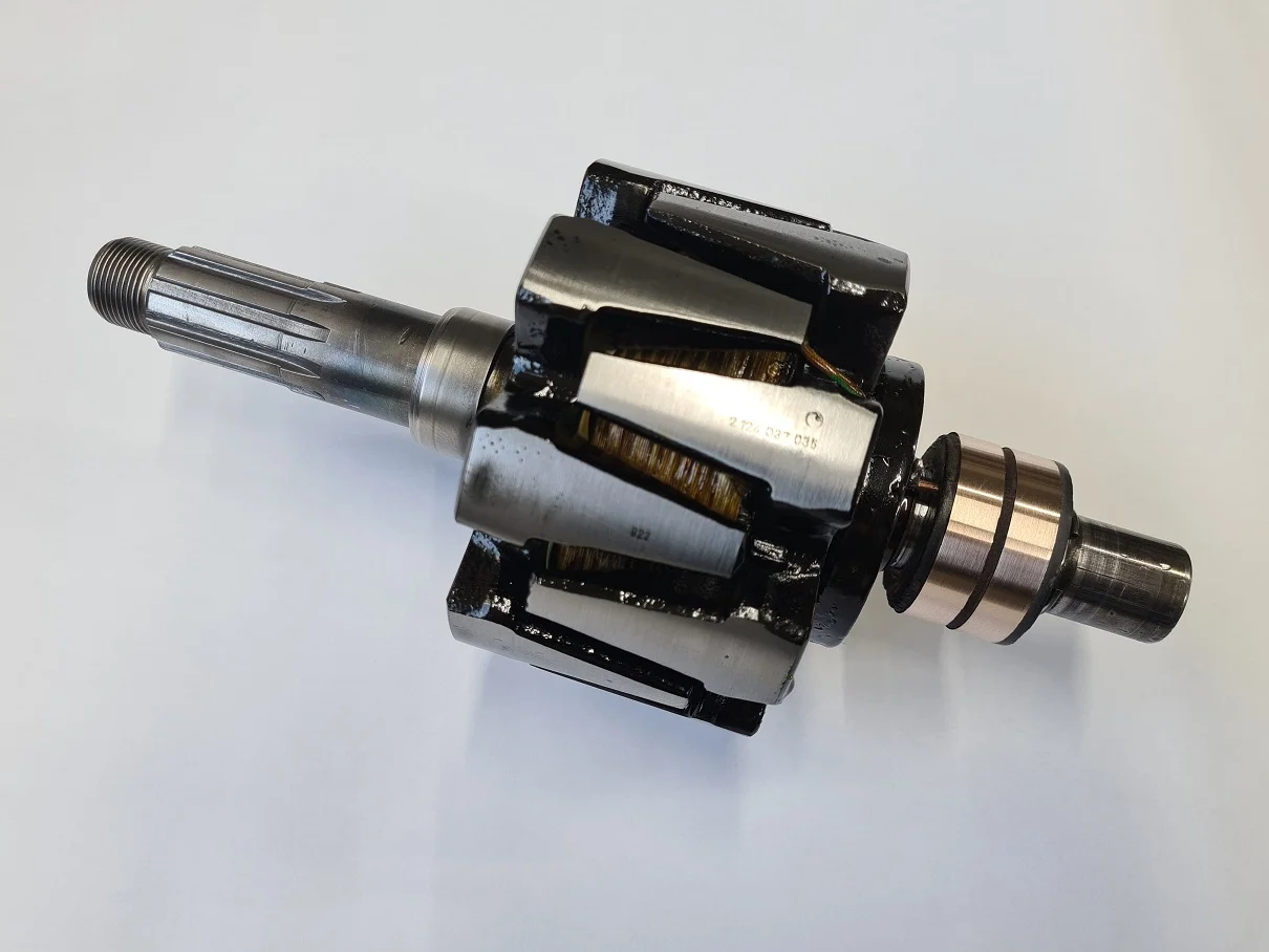 Wirnik Alternatora Bosch 2124037035 28V