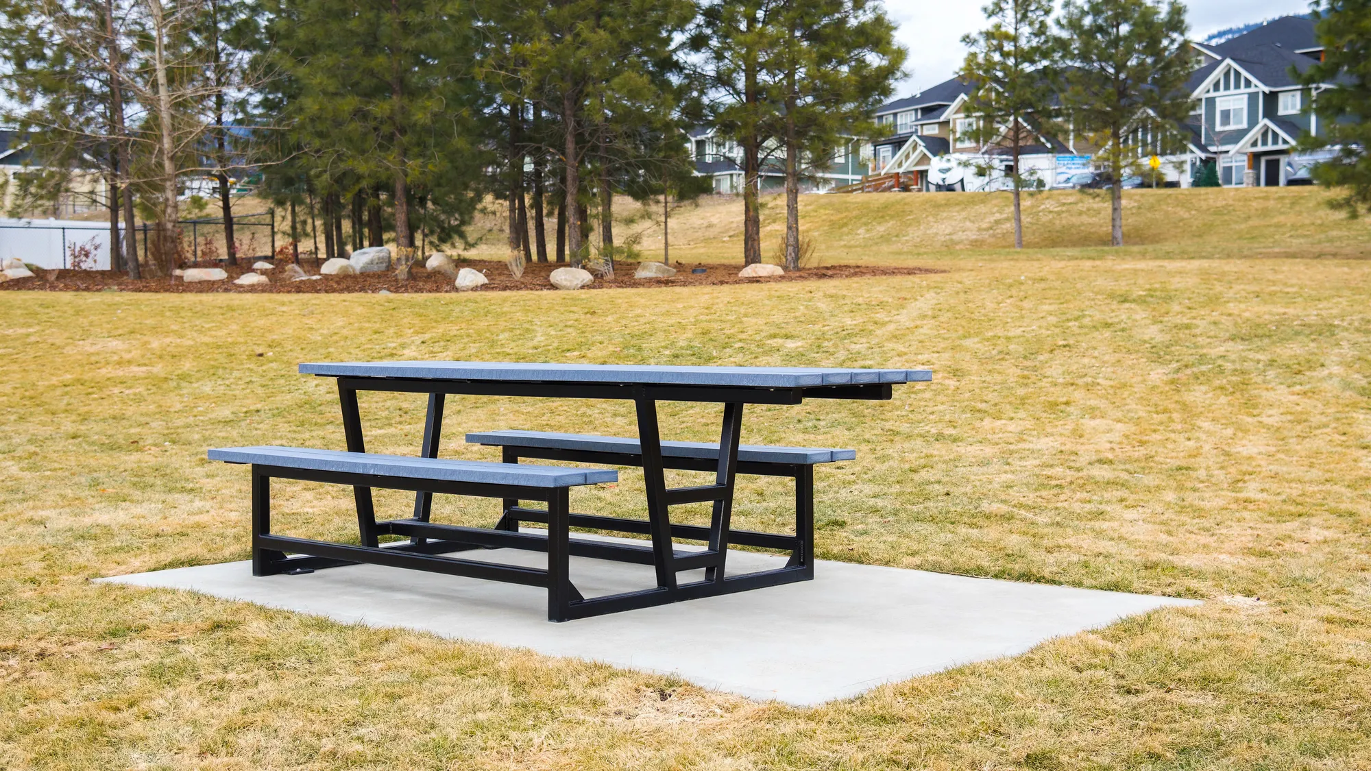 Wishbone Rutherford Wheelchair Accessible Heavy Duty Picnic Tabl