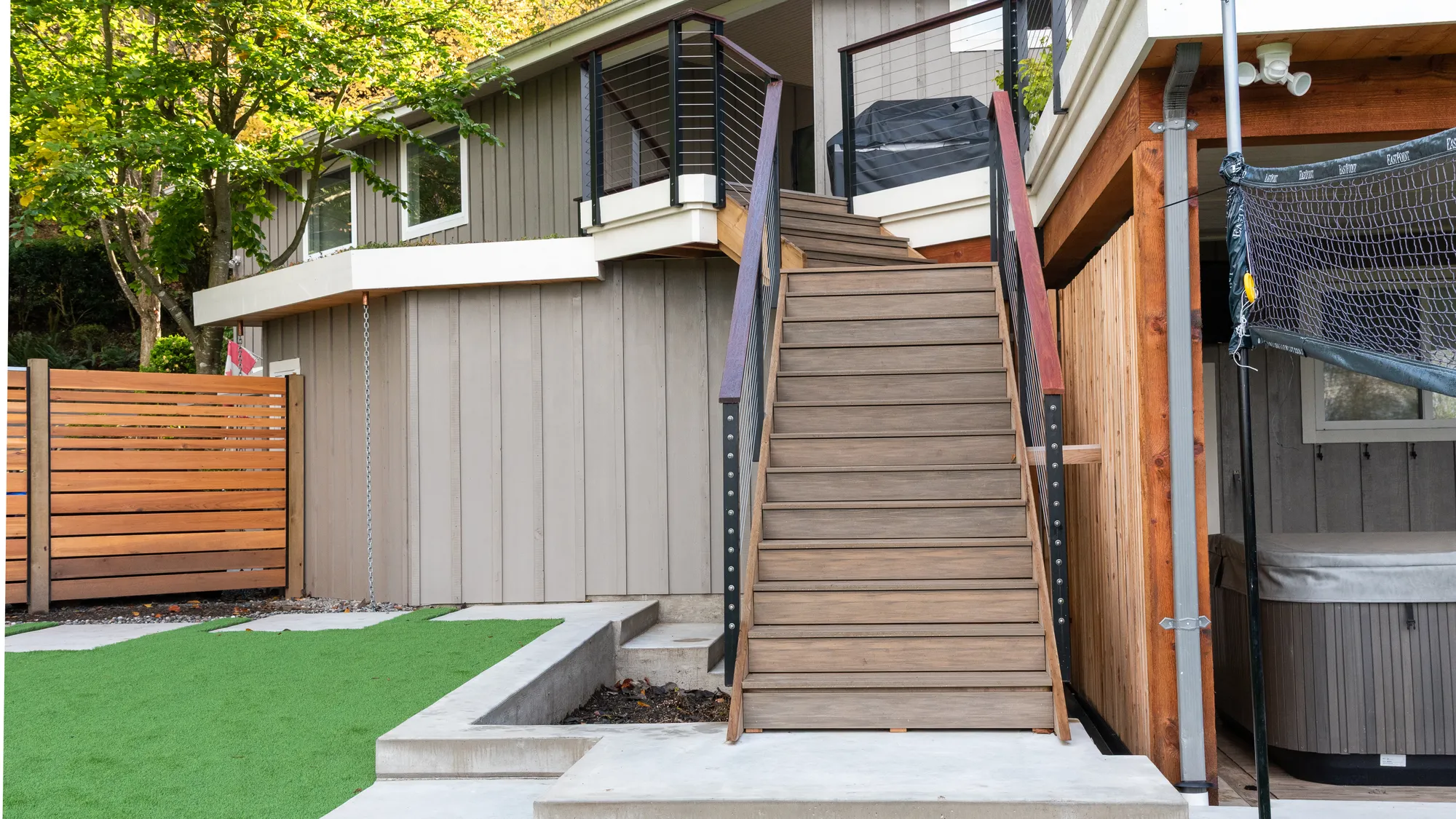Perma-Deck Standard Gap Havana Brown Innovation Decking for Stai