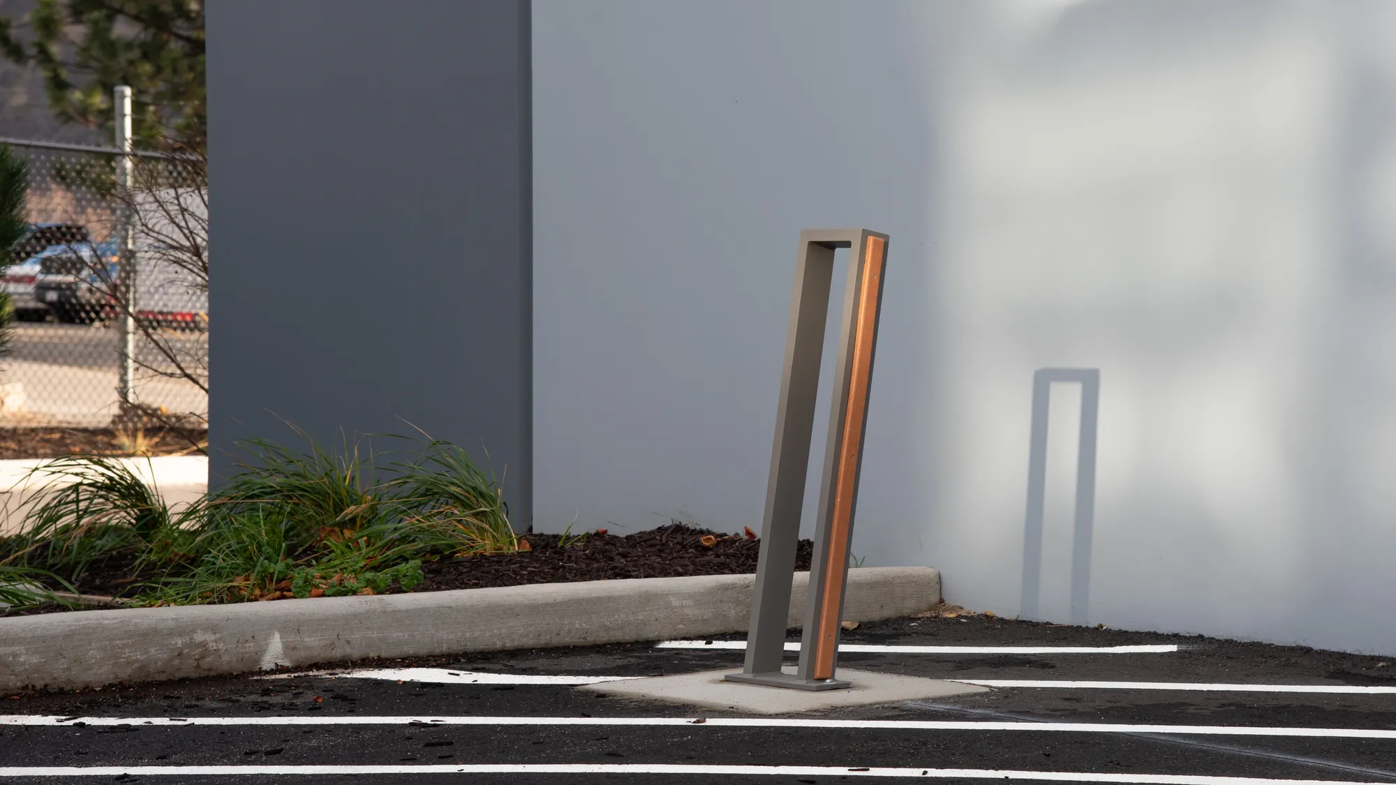 Wishbone 2 Space Urban Form Bike Rack