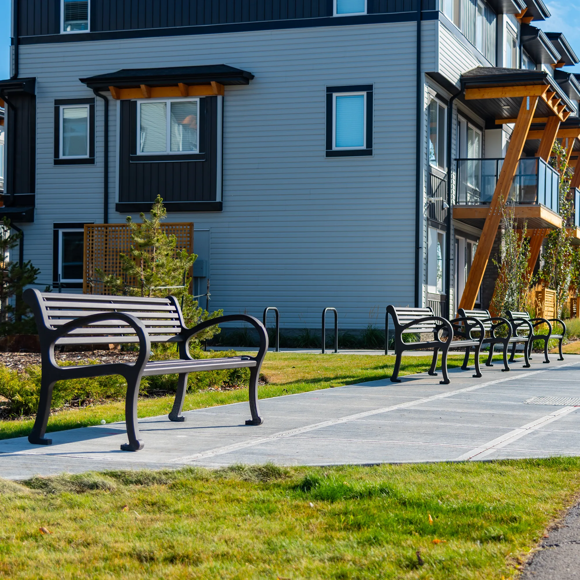 Wishbone All Aluminum Mountain Classic Benches at Saddle Ridge C