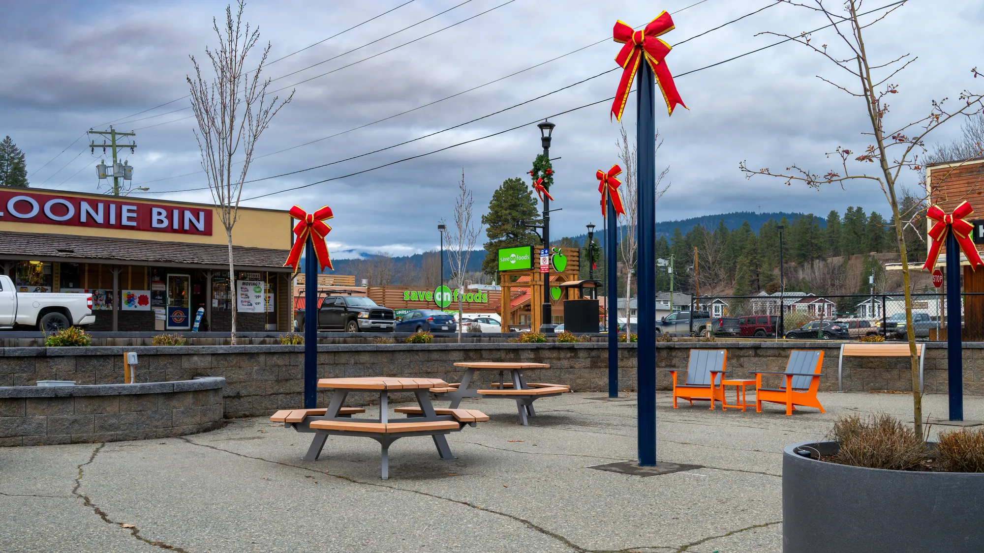 Wishbone Bayview Hexagonal Picnic Tables in Princeton, BC