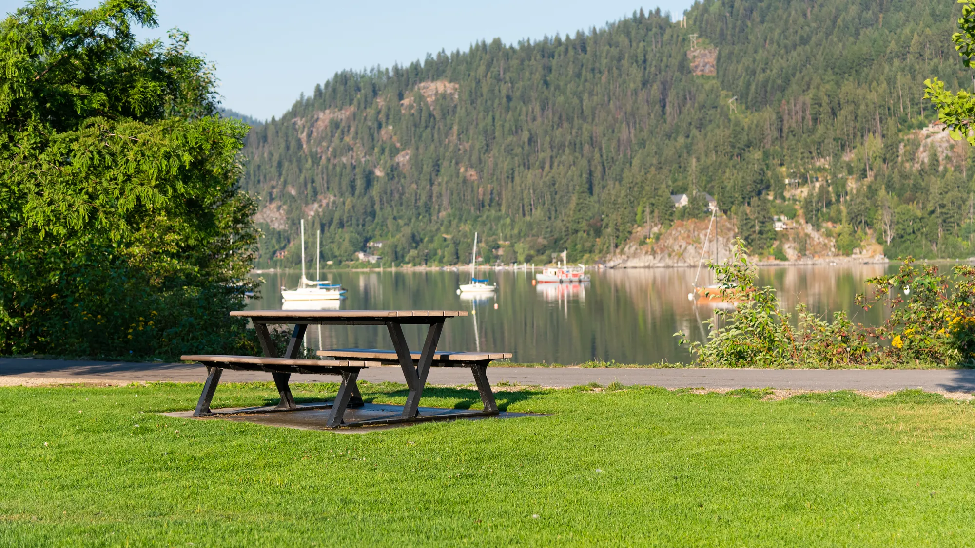 Wishbone Bayview Picnic Table in Nelson BC