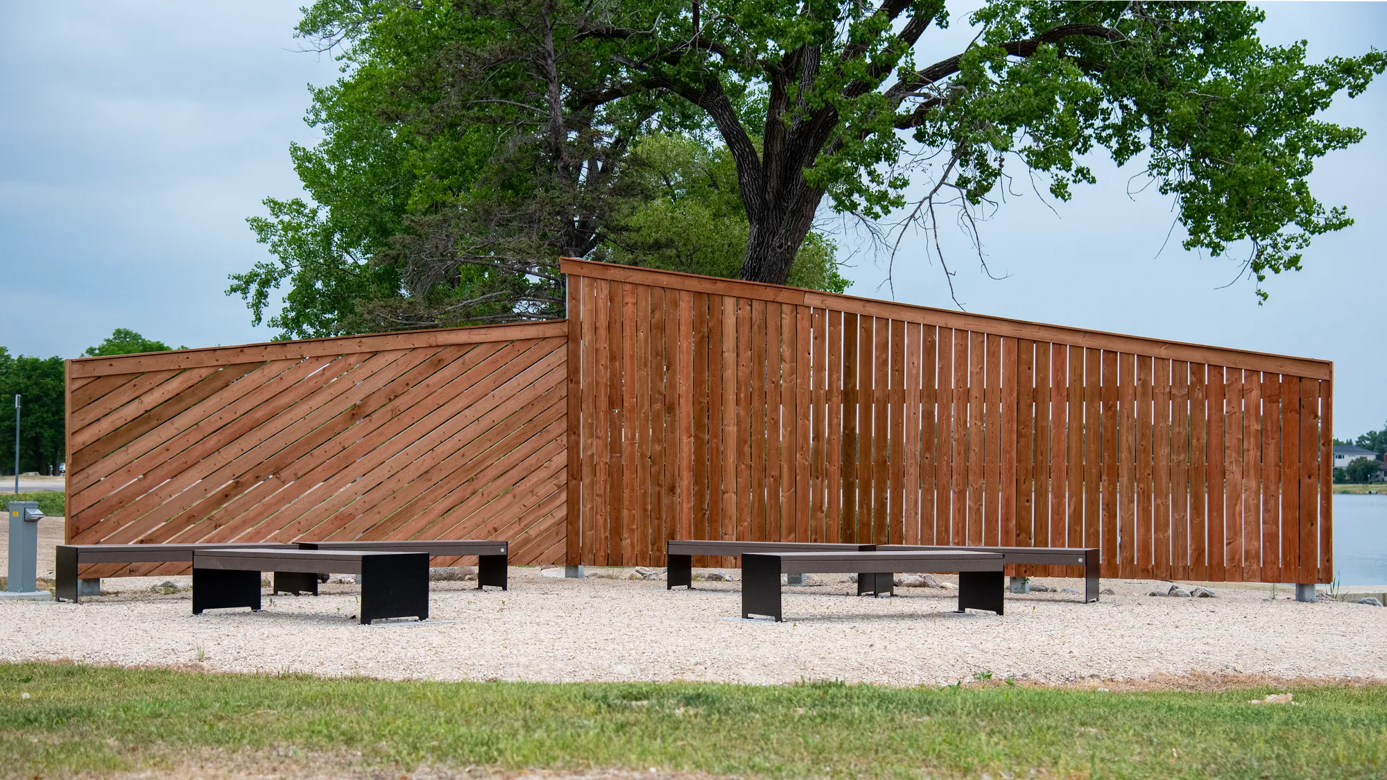 Wishbone Hutch Benches in Portage la Prairie