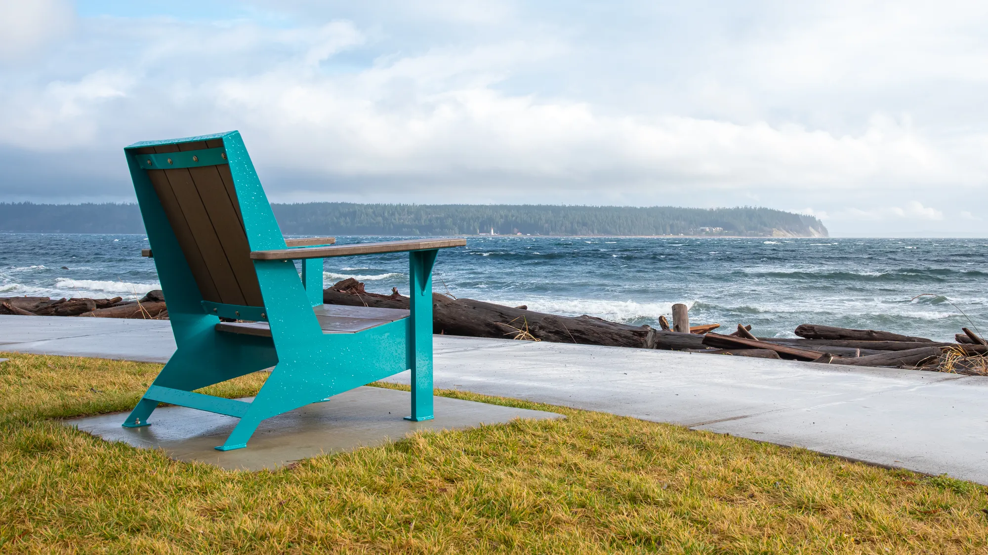 Wishbone JEM Lounge Chair in Campbell River