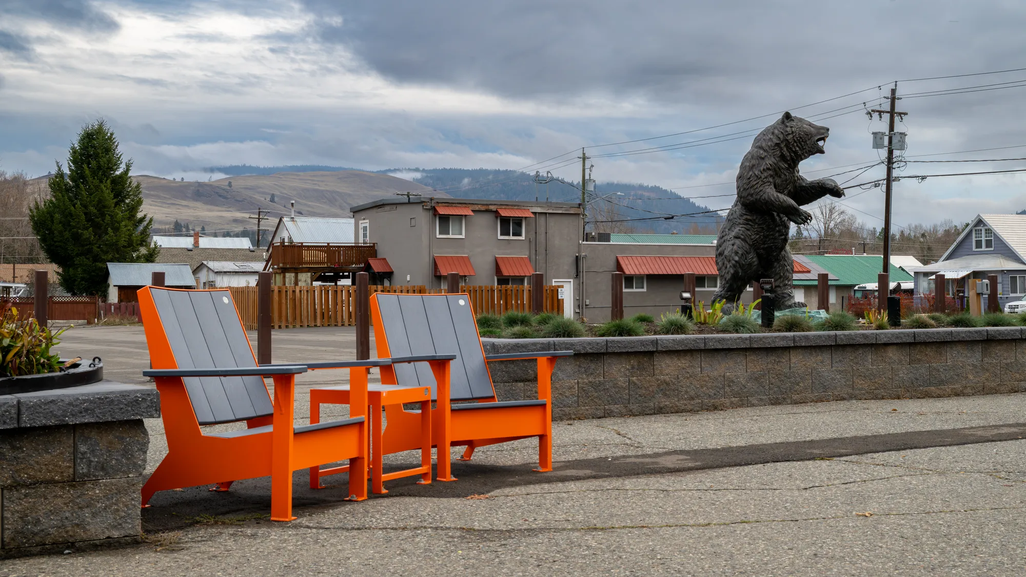 Wishbone JEM Lounge Chairs and Side Table in Princeton, BC