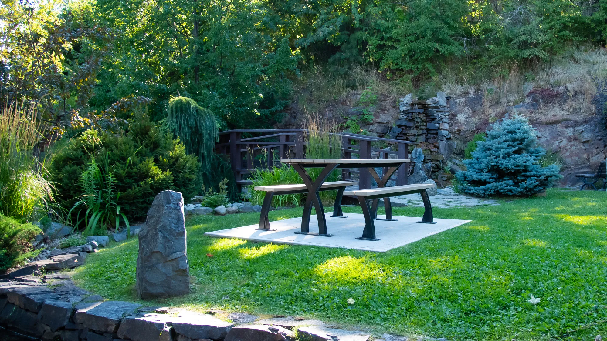 Wishbone Parker Picnic Table in Rossland BC
